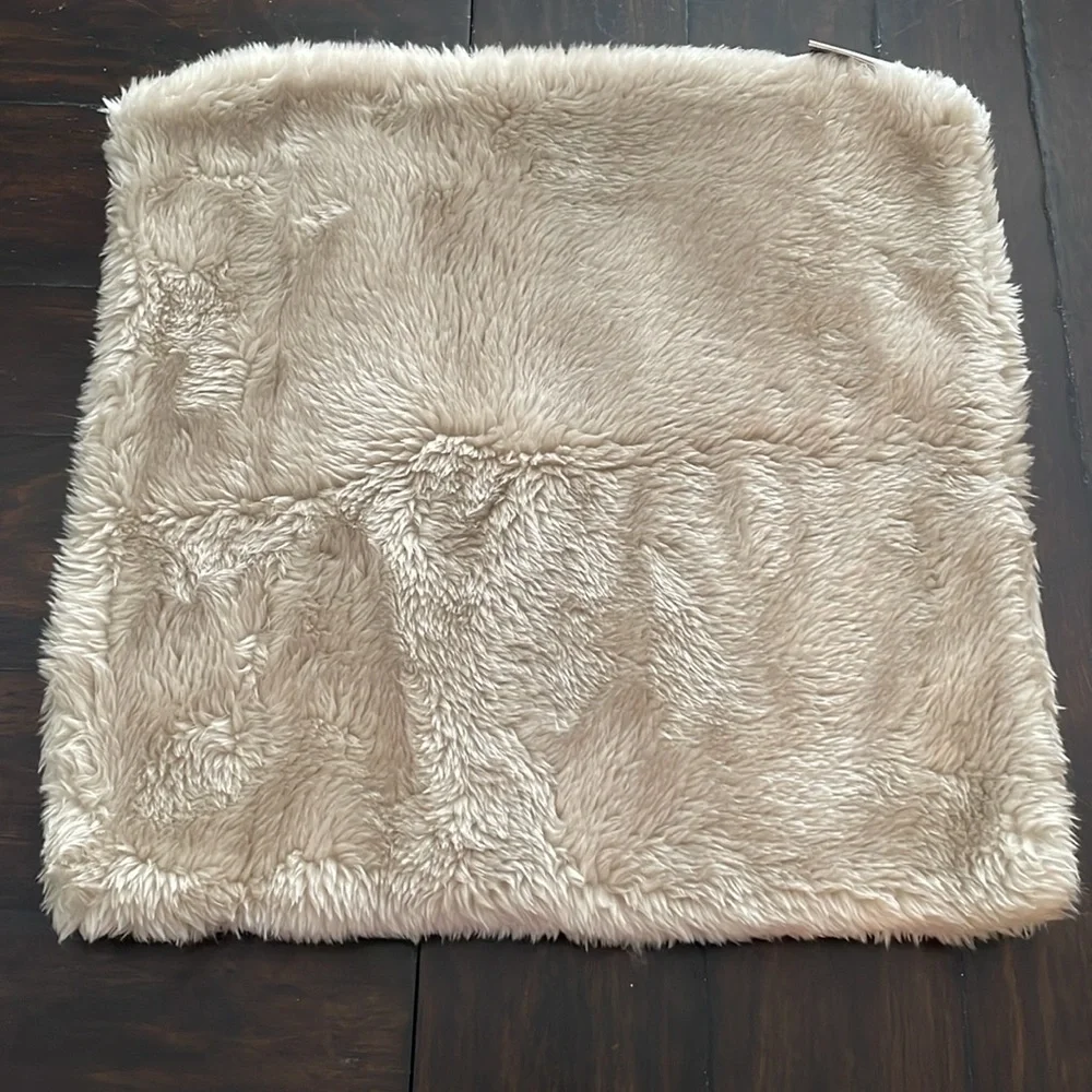 Pottery Barn Faux Fur Pillow Cover, NWOT